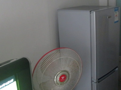 二手家電及家具出售 冰箱、康佳電視、落地風(fēng)扇等